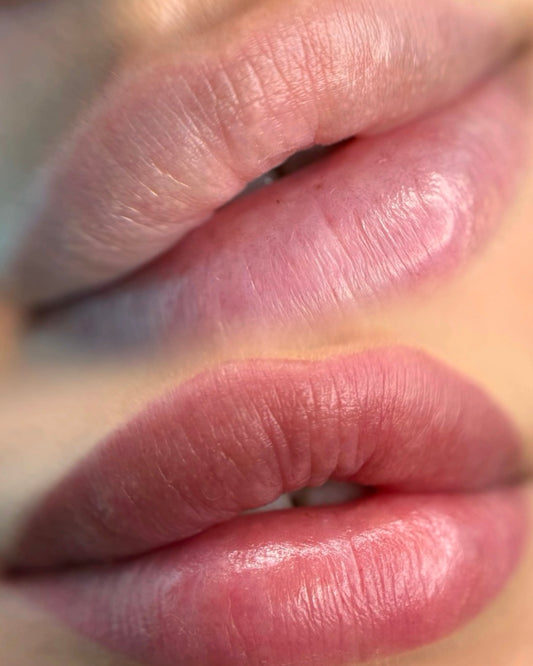 Lip blush
